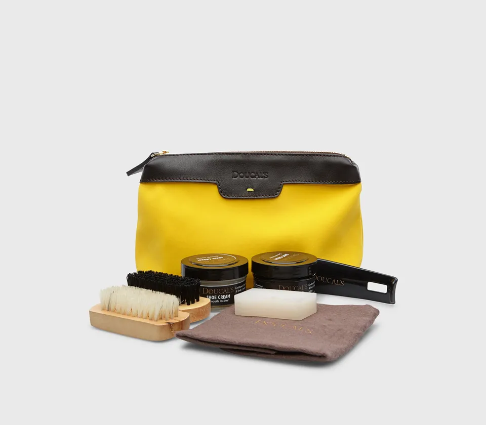 doucal-s-shoe-care-dkt07-00-pflege-set-leder-tasche-reise image 1
