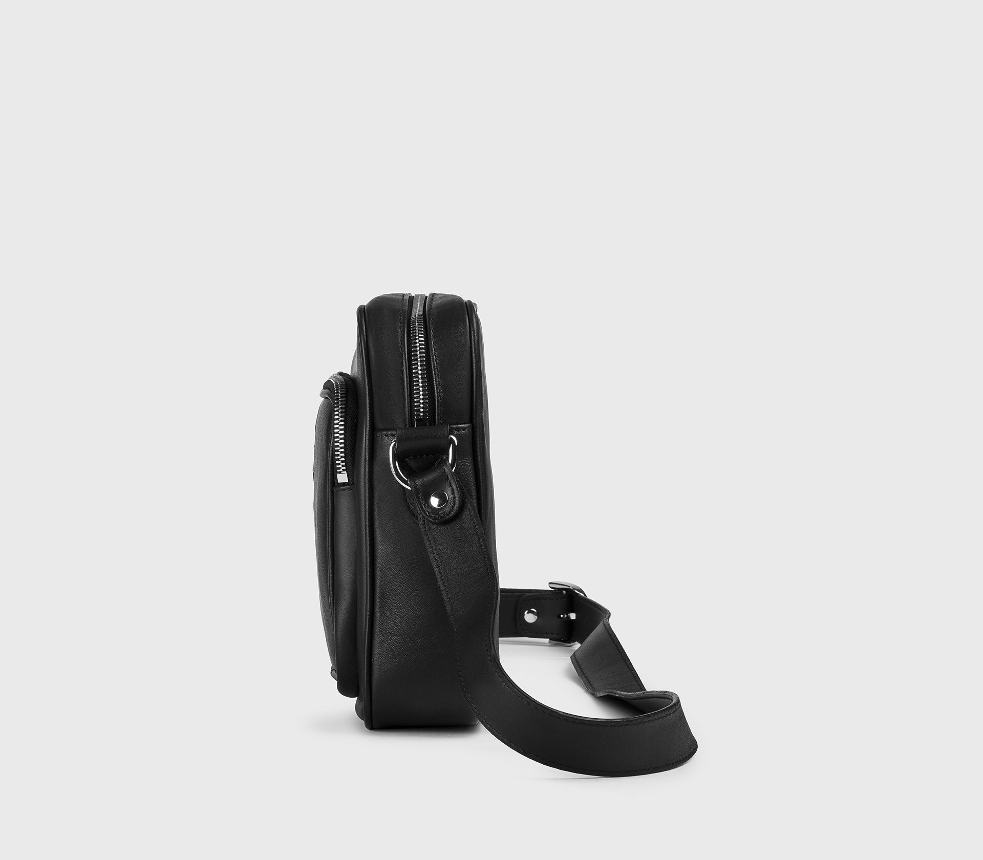 doucal-s-bags-umh-ngetasche-schwarz-leder-verstellbar image 2