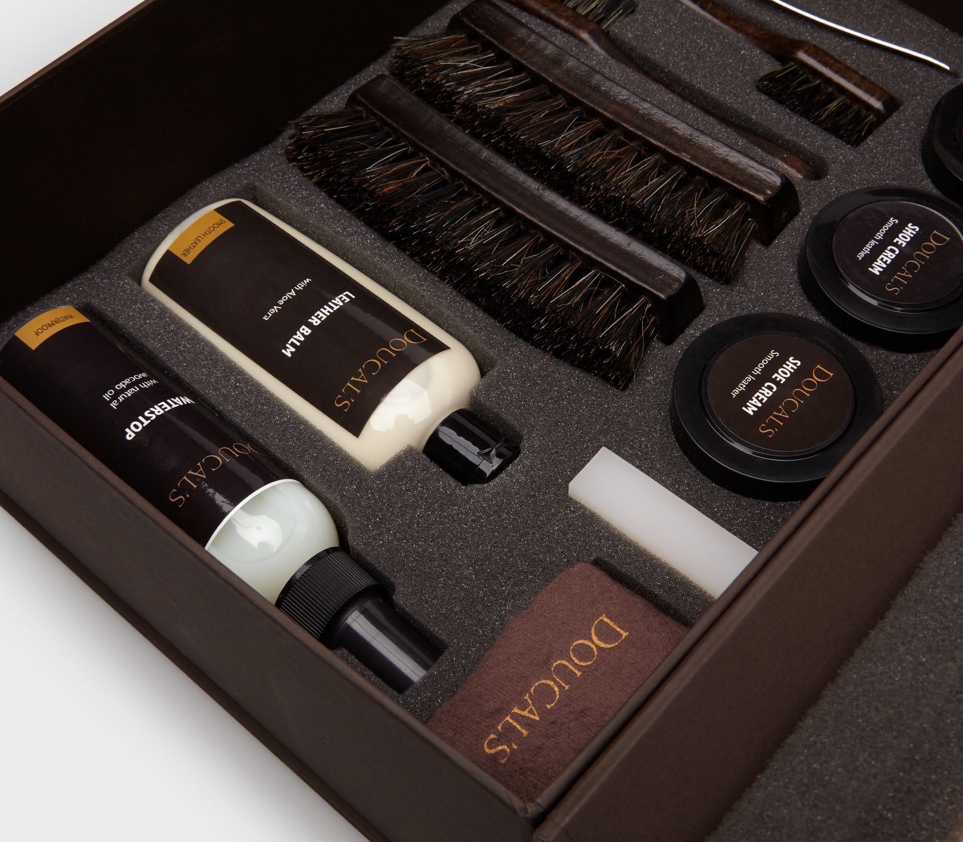 doucal-s-shoe-care-pflege-und-wartungsset-schuhpflege image 2