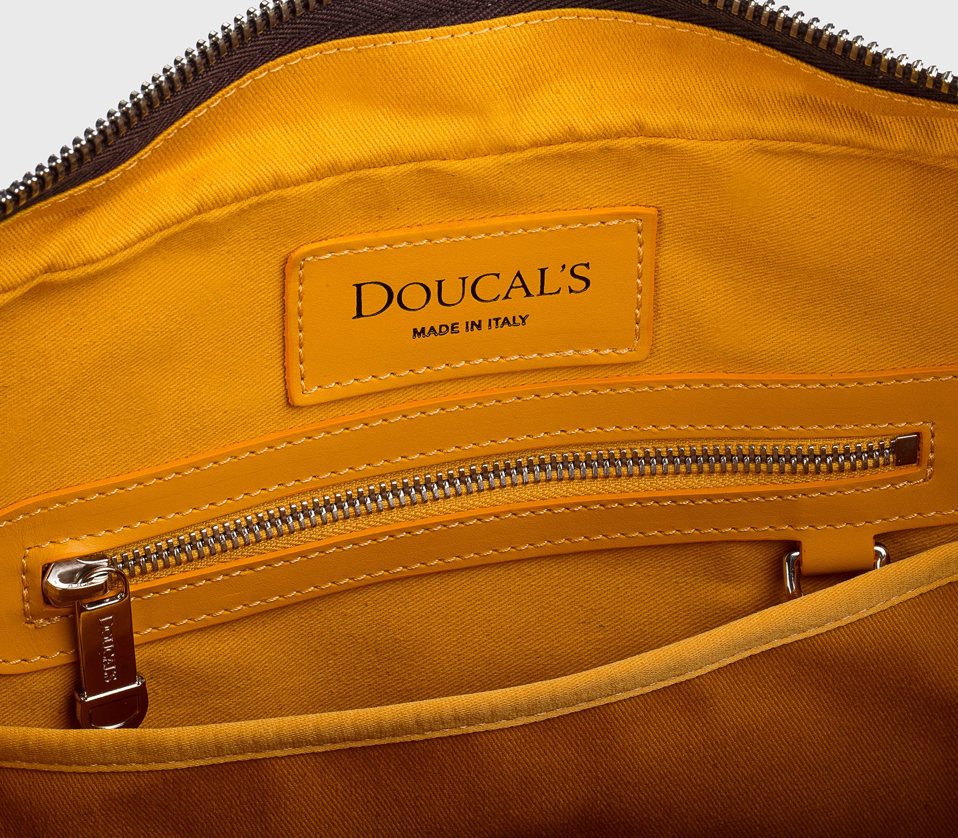 doucal-s-bags-db0020-weekender-24h-tasche-braun-walkleder image 3