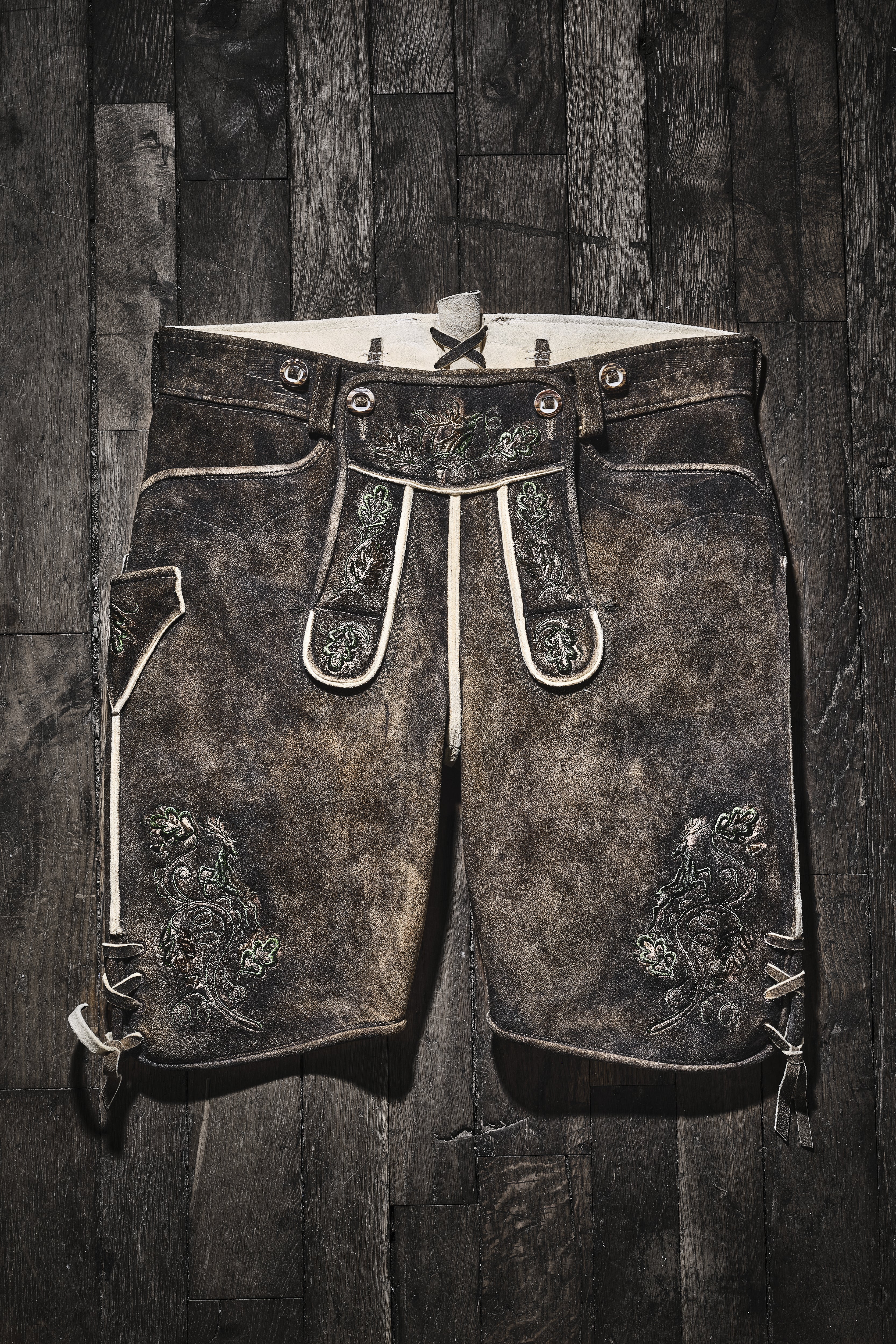 beckert-eiger-hirschlederhose-eibe-st-madeira-kurz image 1