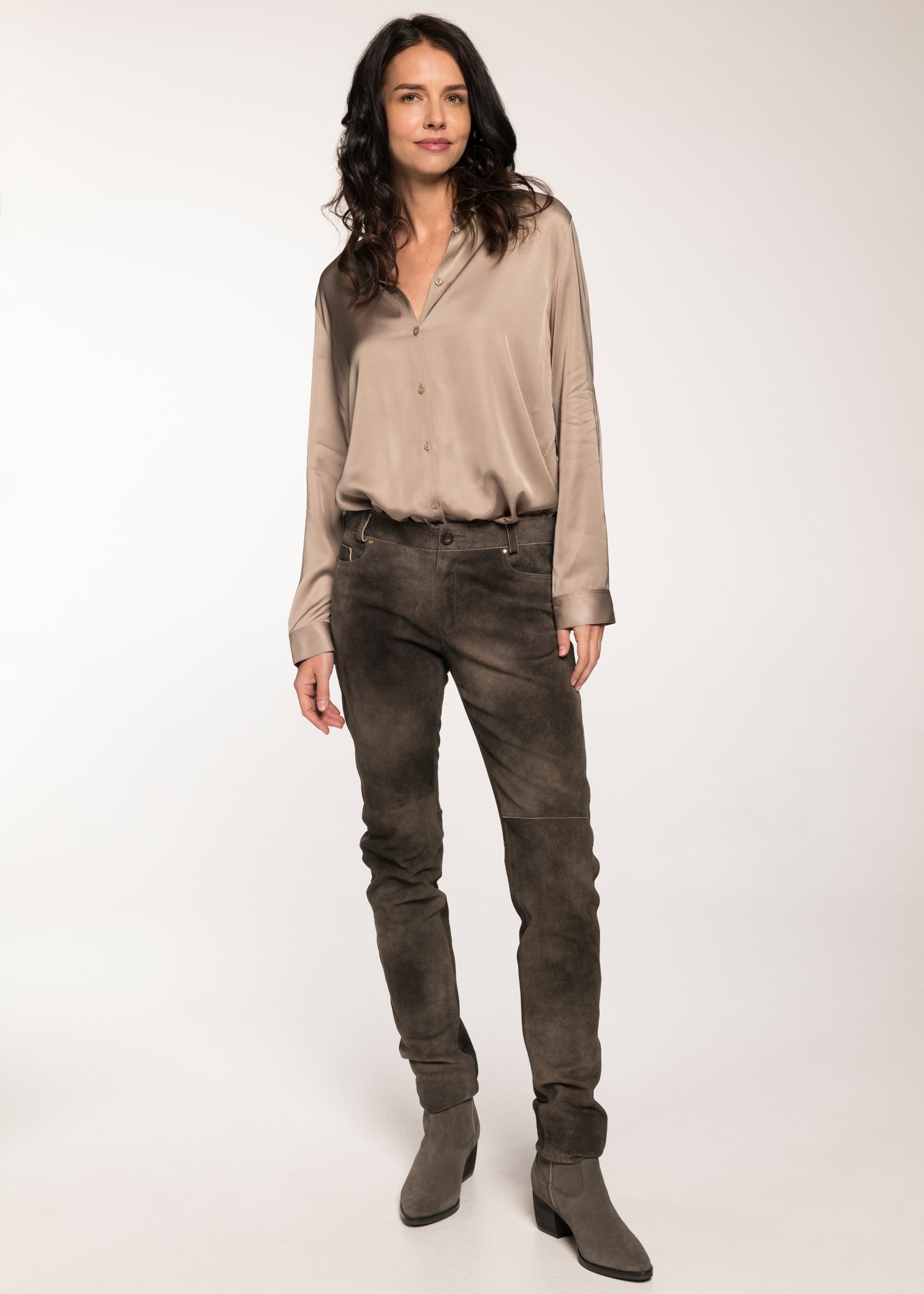 beckert-cortney-damen-lederhose-kurz-roggen-wildbock image 1