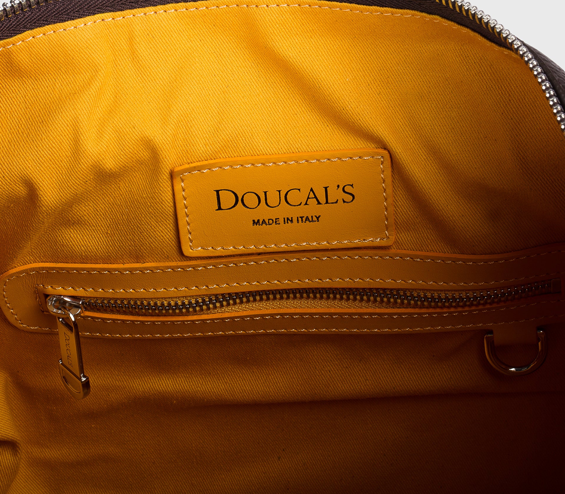 doucal-s-bags-weekender-db0023-reisetasche-schokolade-walkleder image 3