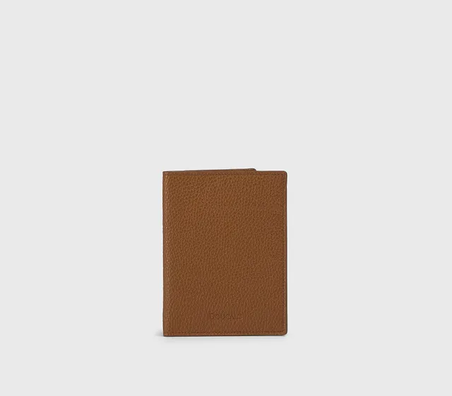 doucal-s-wallets-reisepassetui-karamell-walkleder image 1