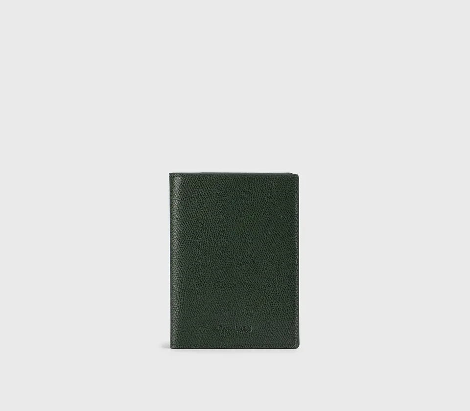 doucal-s-wallets-da0014-reisepassetui-gr-n-leder image 1